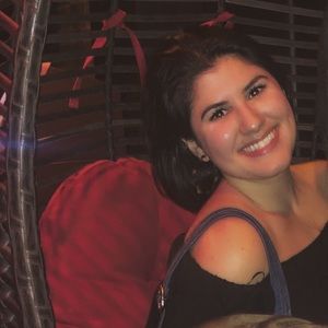 Meet your Posher, Francesca